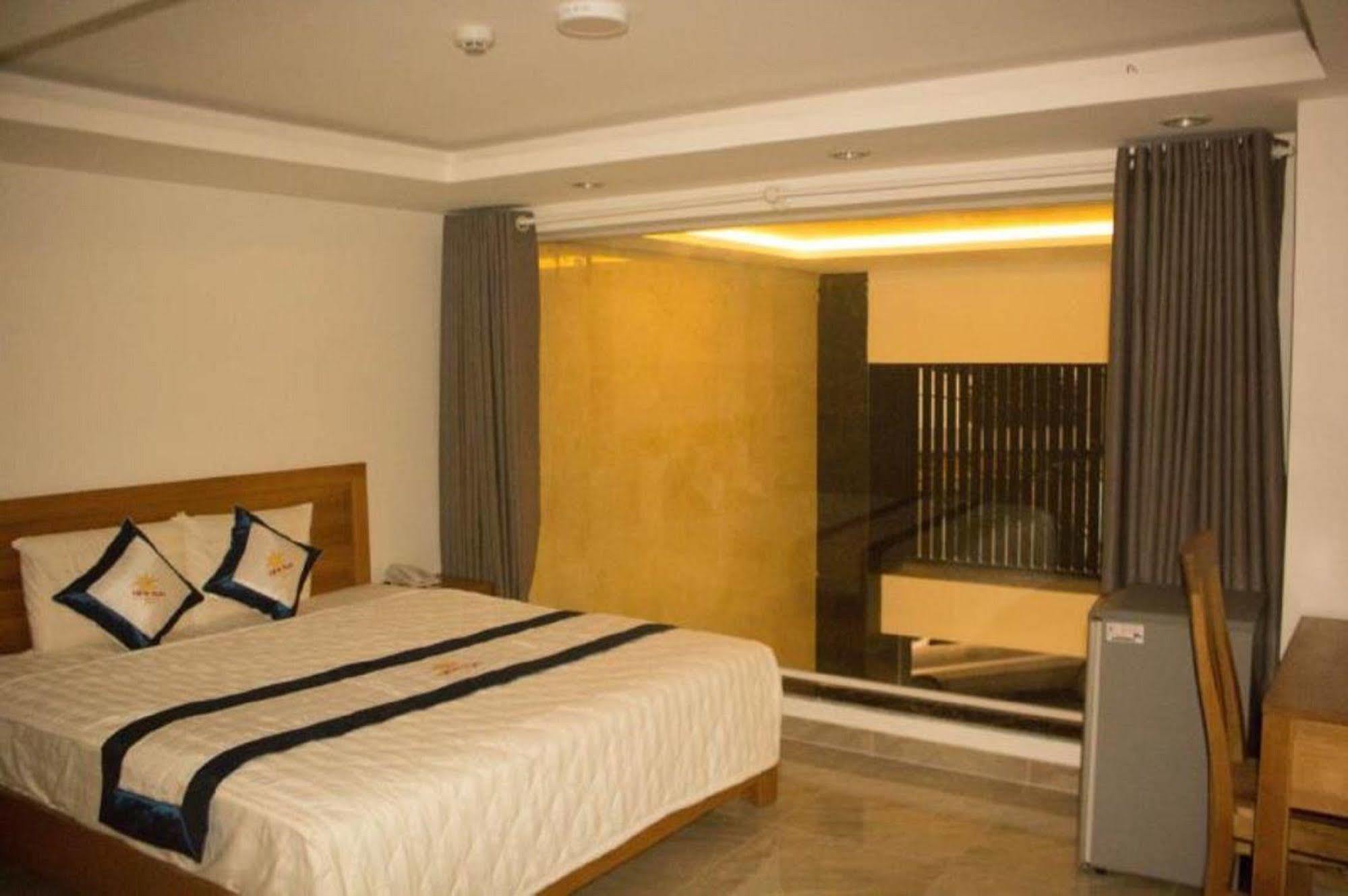 Reddoorz Plus New Sun Hotel Ho Şi Min Exterior foto